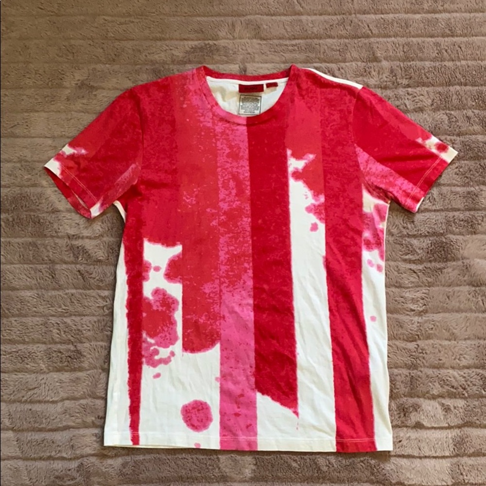 Brand new Hugo Boss unique print tee